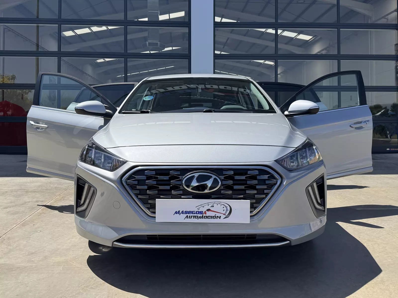 Hyundai Ioniq 1.6 GDI HEV 141cv Tecno DCT 141 CV Automático