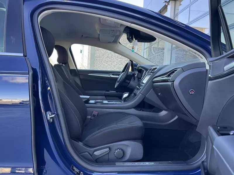 Ford Mondeo 2.0 Titanium 187Cv HEV AT Hybrid  187 CV Automático