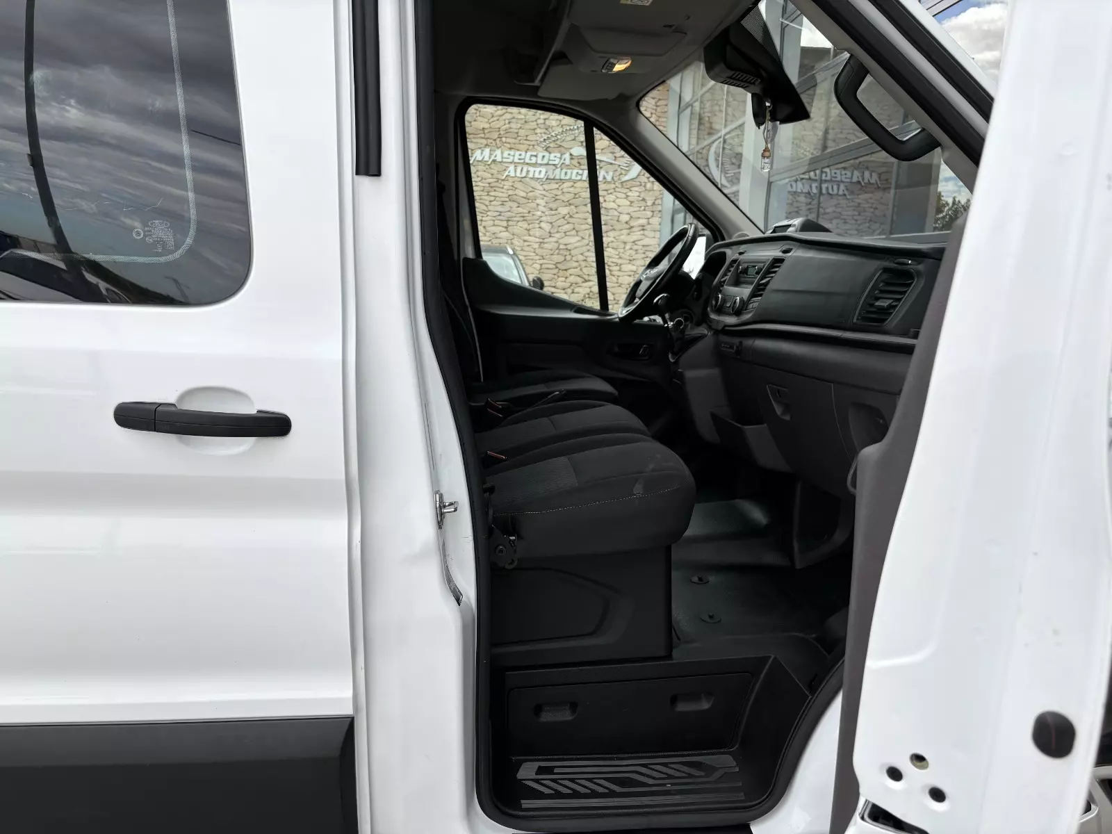 Ford  Transit 2.0 EcoBlue 130cv 350 Combi L3H2 Trend 7 Plazas 130 CV Manual