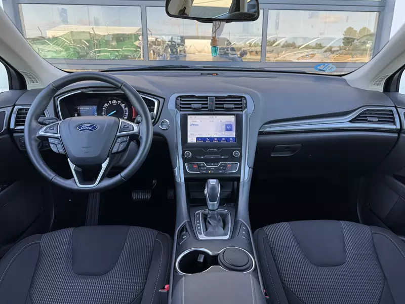 Ford Mondeo 2.0 Titanium 187Cv HEV AT Hybrid  187 CV Automático