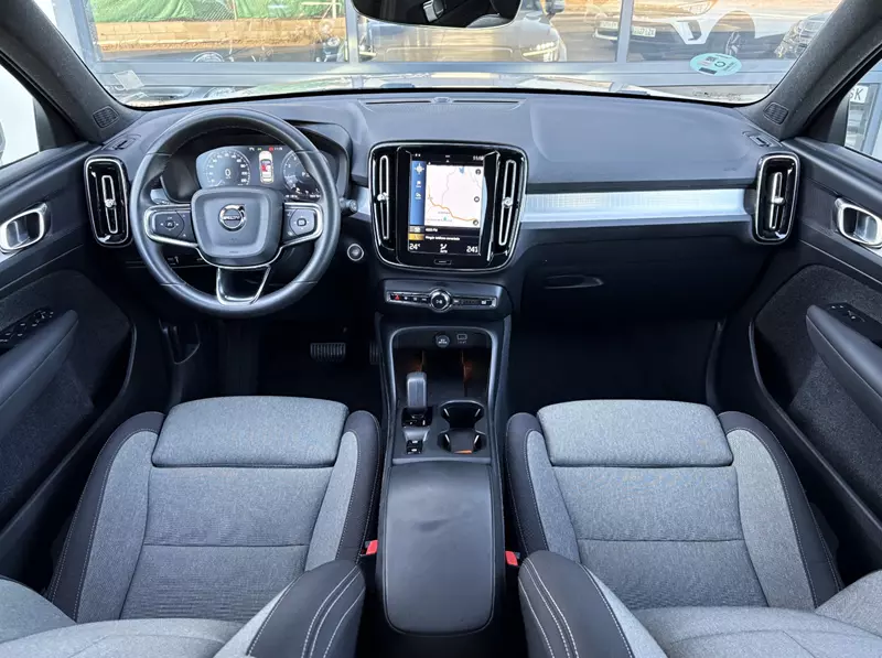 Volvo XC40 1.5 T2 Core Auto 129cv 129 CV Automático