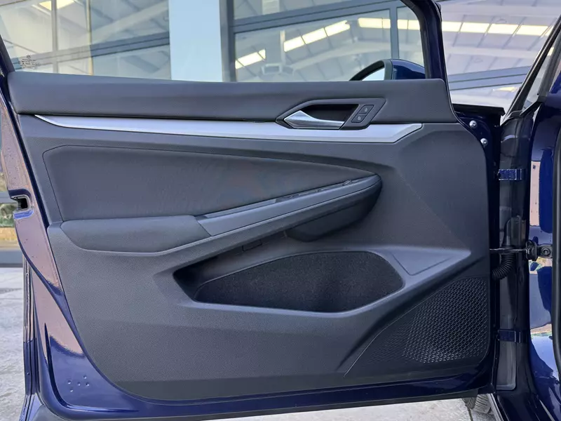 VOLKSWAGEN Golf VIII 2.0 TDI 115cv 115 CV Manual