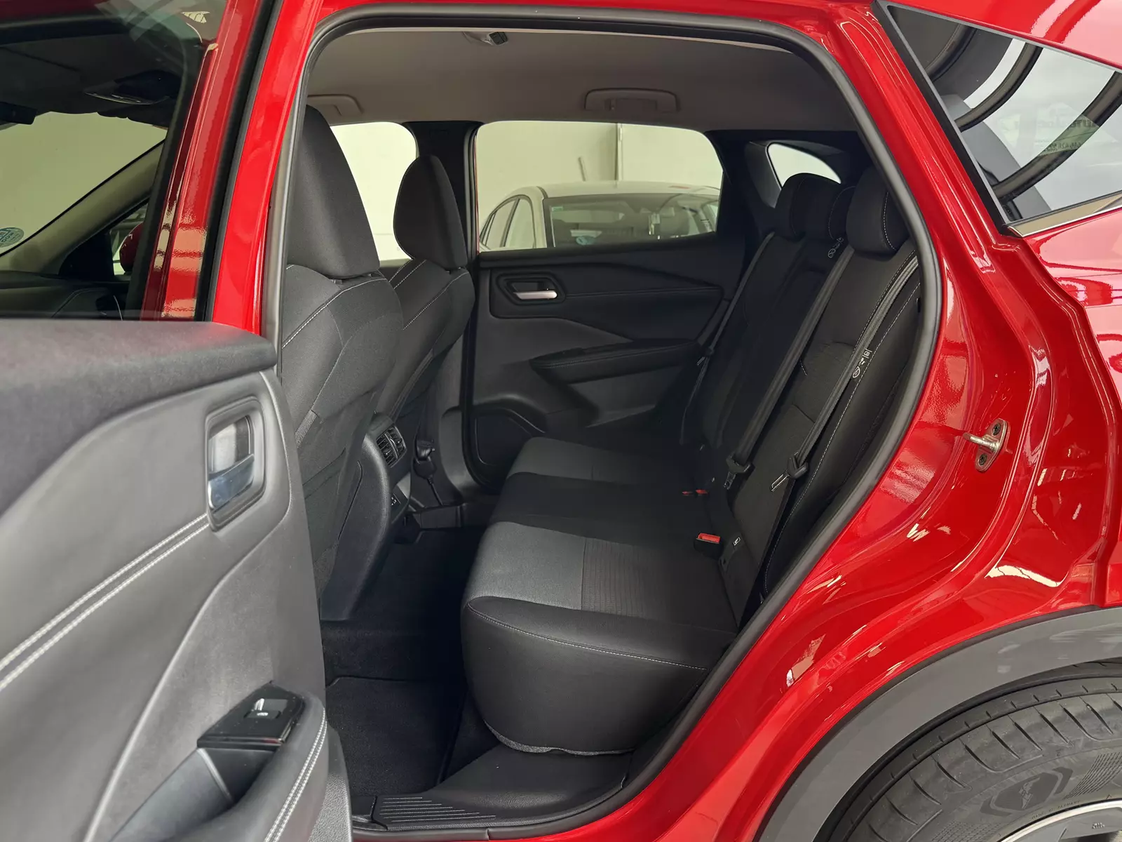 Nissan  Qashqai 1.3 DIG-T MHEV 140cv N-Connecta Hybrid 140 CV Manual