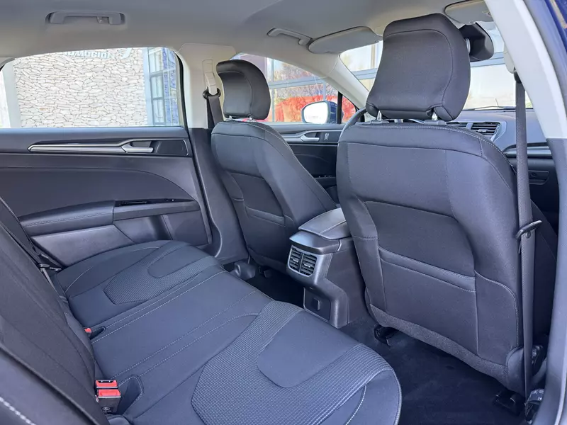 Ford Mondeo 2.0 Titanium 187Cv HEV AT Hybrid  187 CV Automático