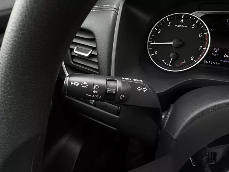 NISSAN Qashqai 1.3 DIG-T MHEV 140cv Visia Hybrid 140 CV Manual