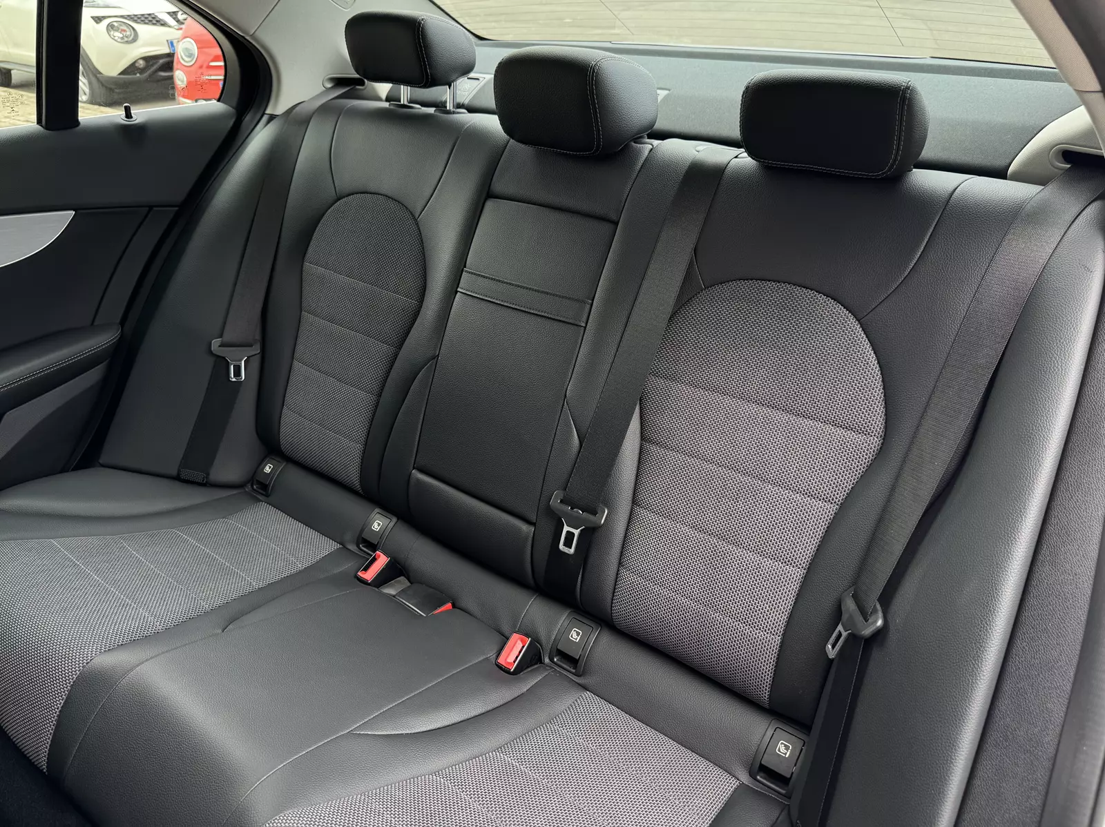 MERCEDES BENZ Clase C200 160cv 9 G-Tronic AMG  160 CV Automático