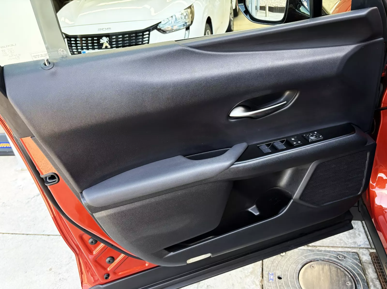 Lexus  UX 250h 2.0 Business 184cv Hybrid 184 CV Automático