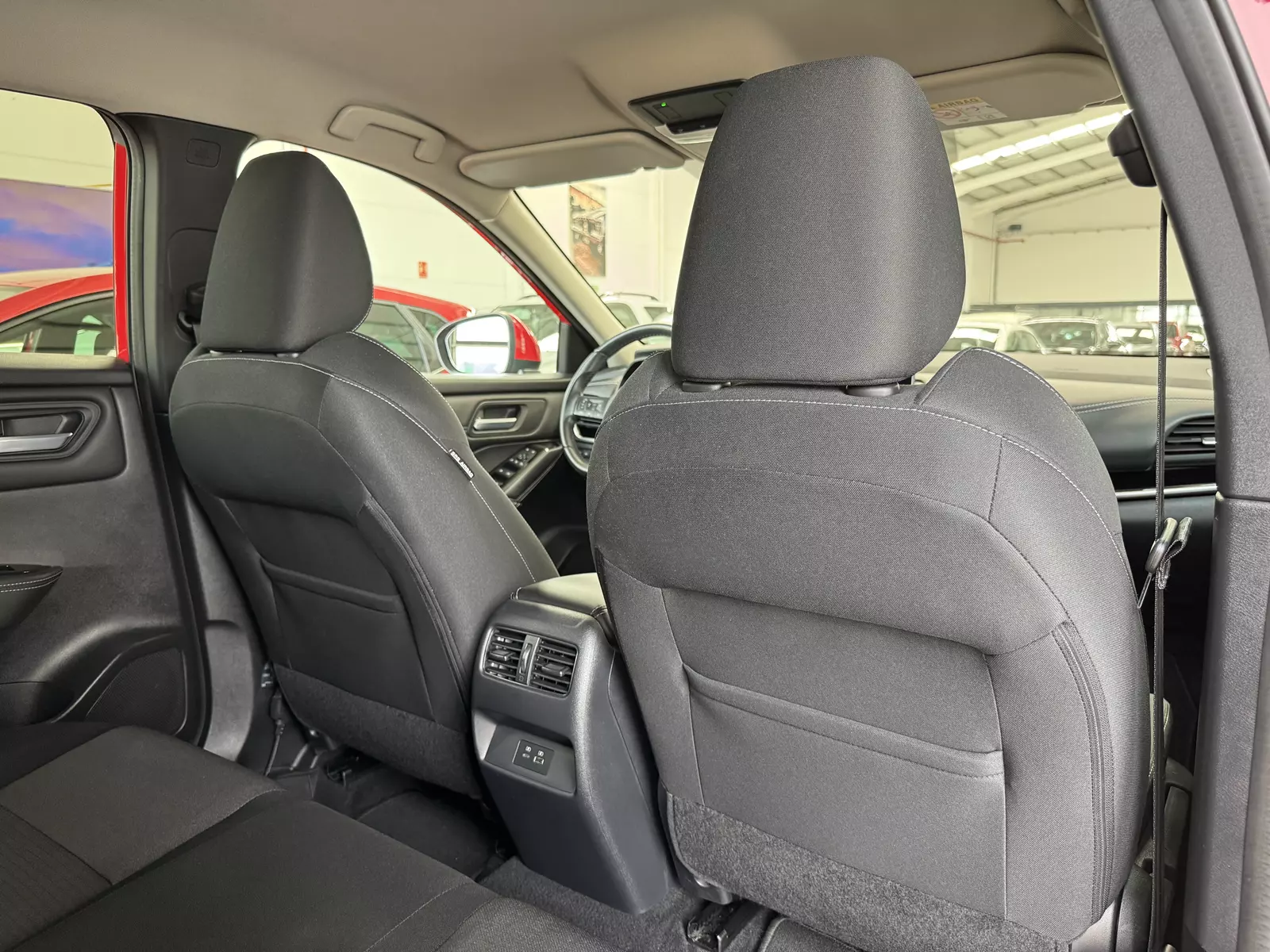 Nissan  Qashqai 1.3 DIG-T MHEV 140cv N-Connecta Hybrid 140 CV Manual