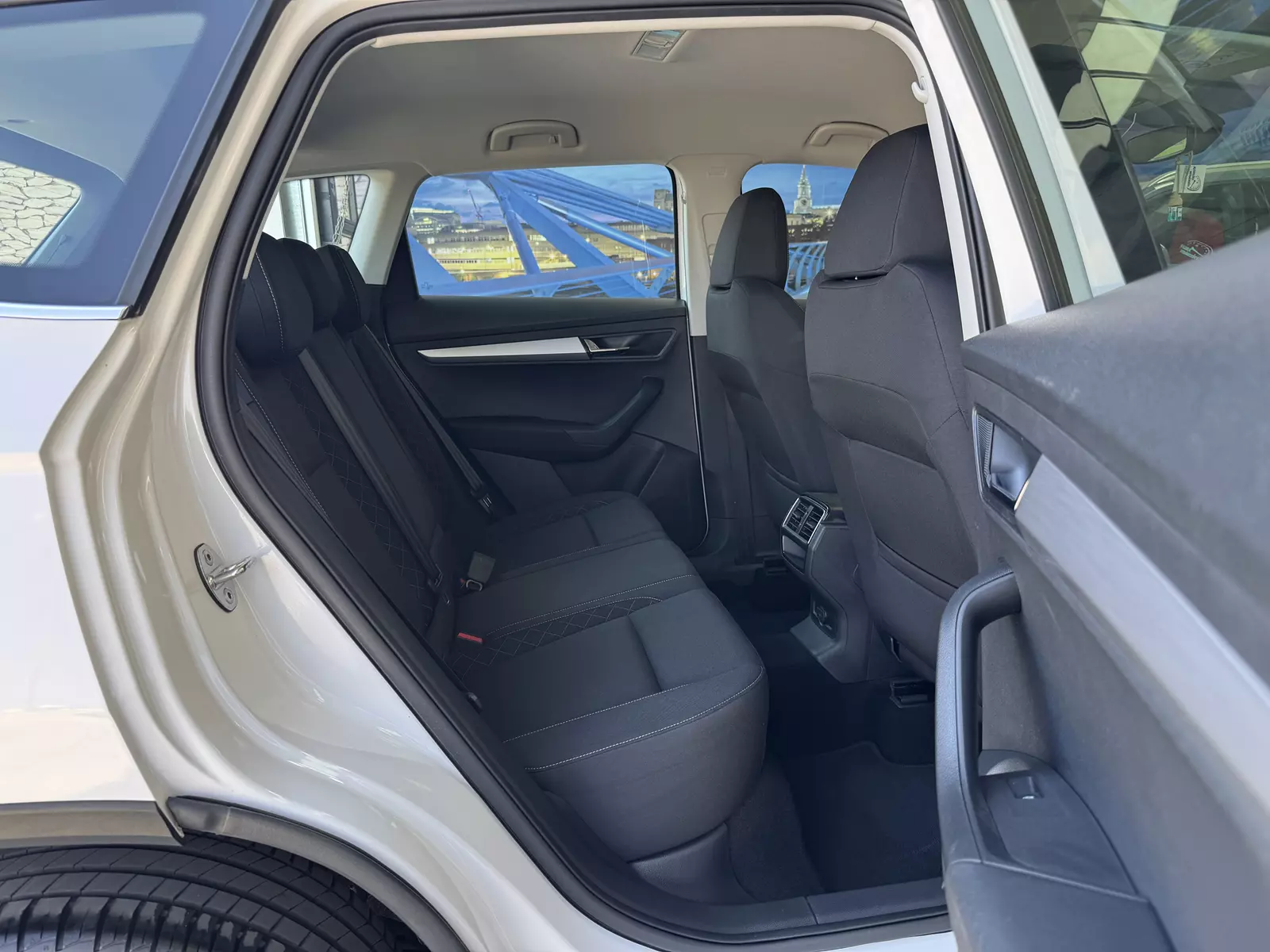 Skoda Karoq 1.5 TSI 150Cv DSG Ambition 150 CV Automático
