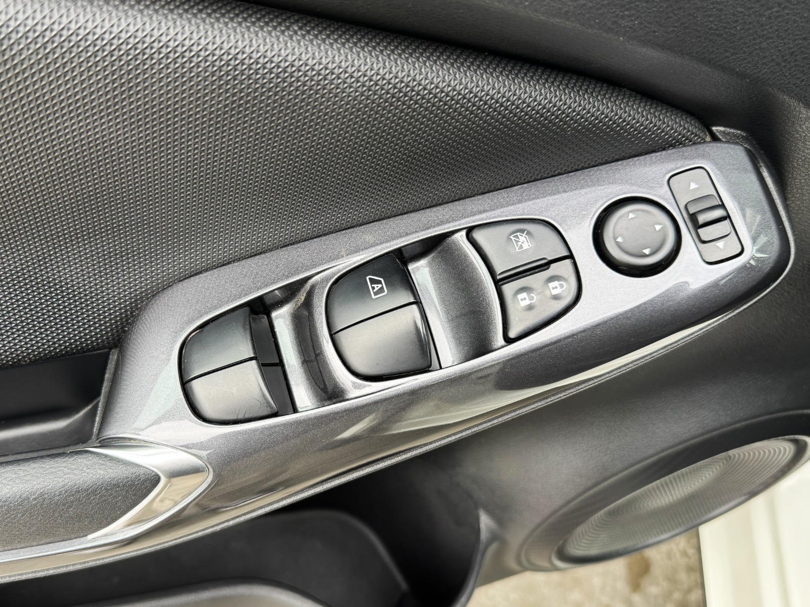 NISSAN Juke 1.0 DIG-T 114CV Acenta 114 CV Manual