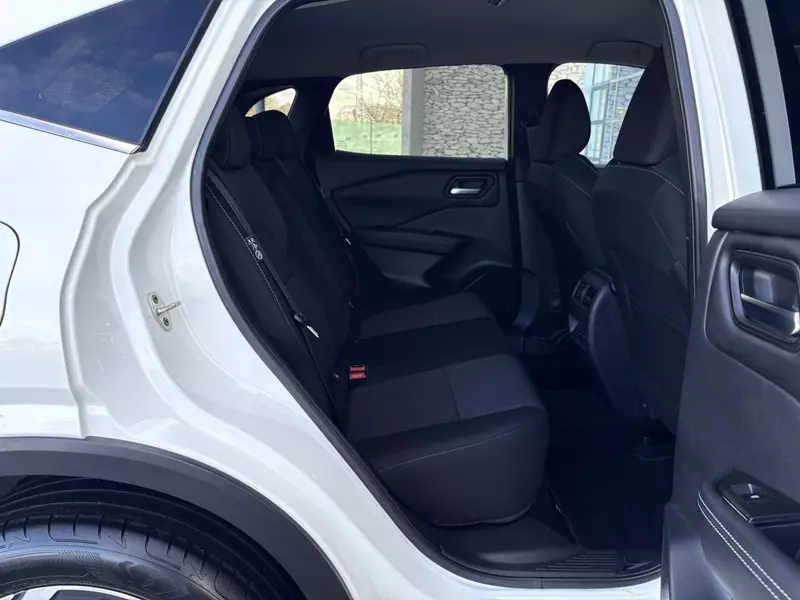 Nissan Qashqai DIG-T 1.3 140cv mHEV N-Connecta 140 CV Manual