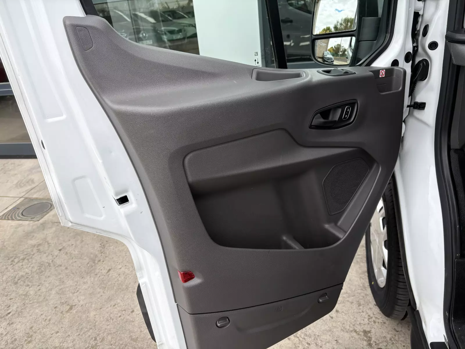 Ford  Transit 2.0 EcoBlue 130cv 350 Combi L3H2 Trend 7 Plazas 130 CV Manual