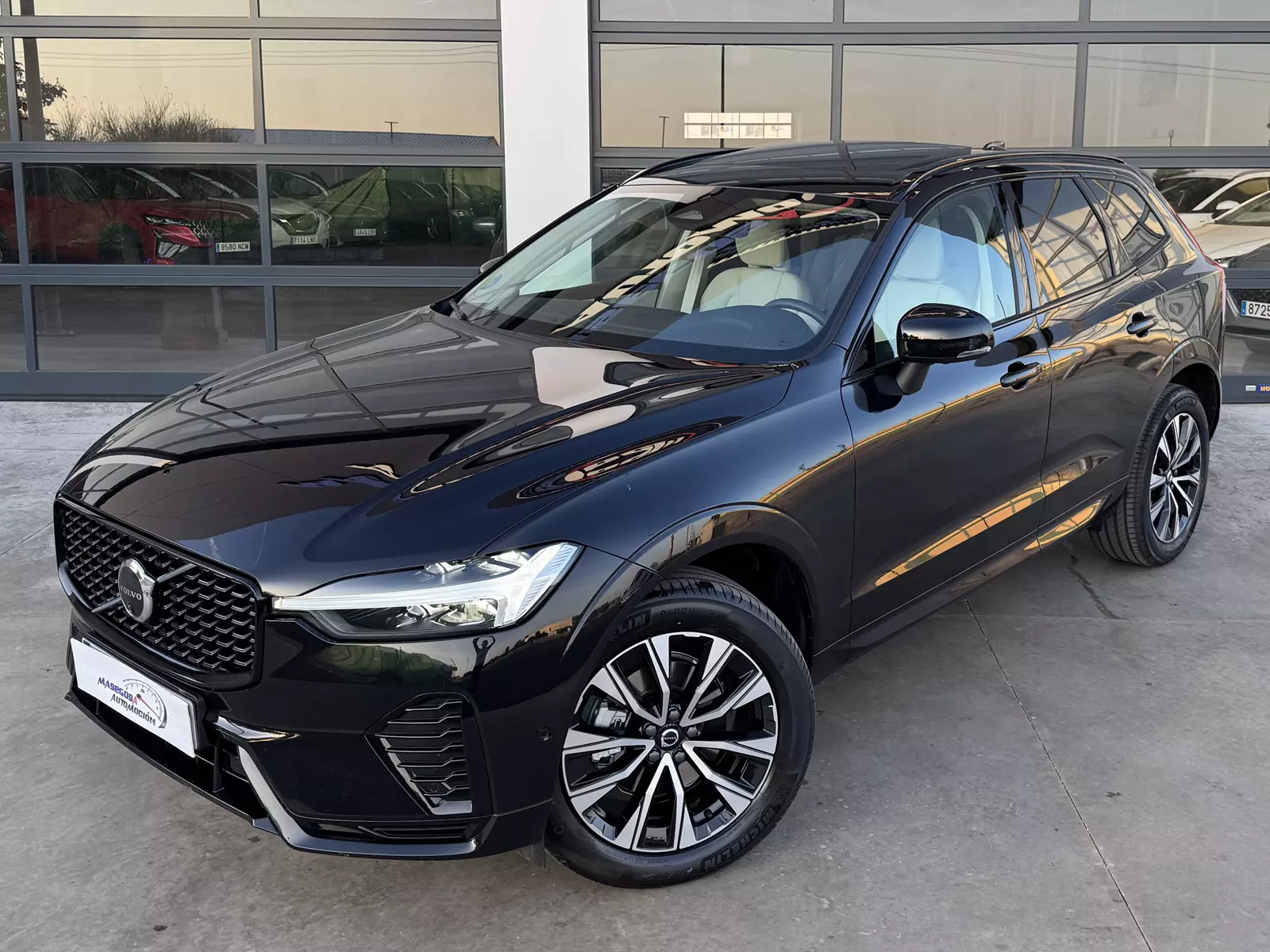 Volvo XC60 2.0 B5 Mild Hybrid 249cv AWD Plus Dark 249 CV Automático