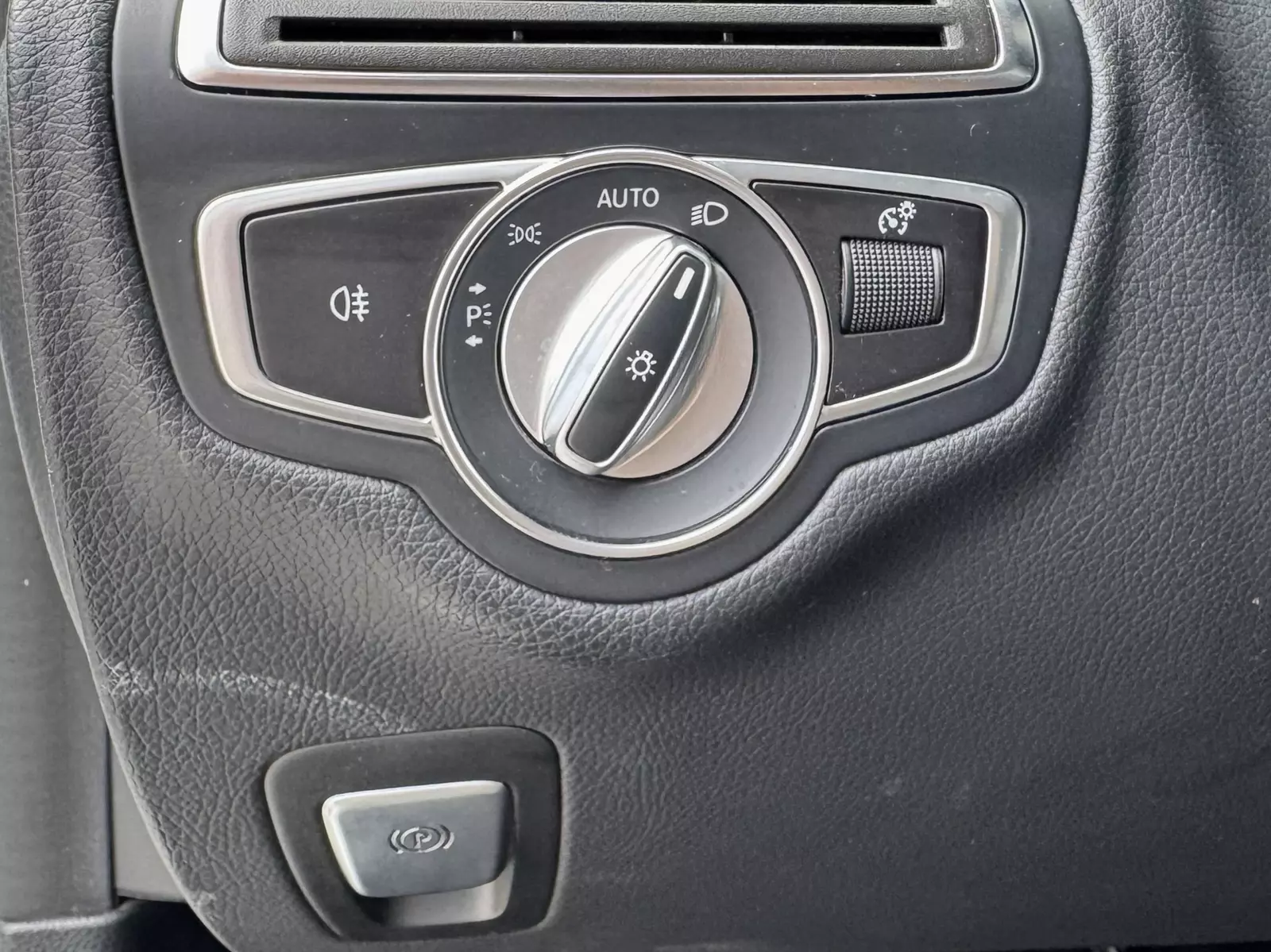 MERCEDES BENZ Clase C200 160cv 9 G-Tronic AMG  160 CV Automático