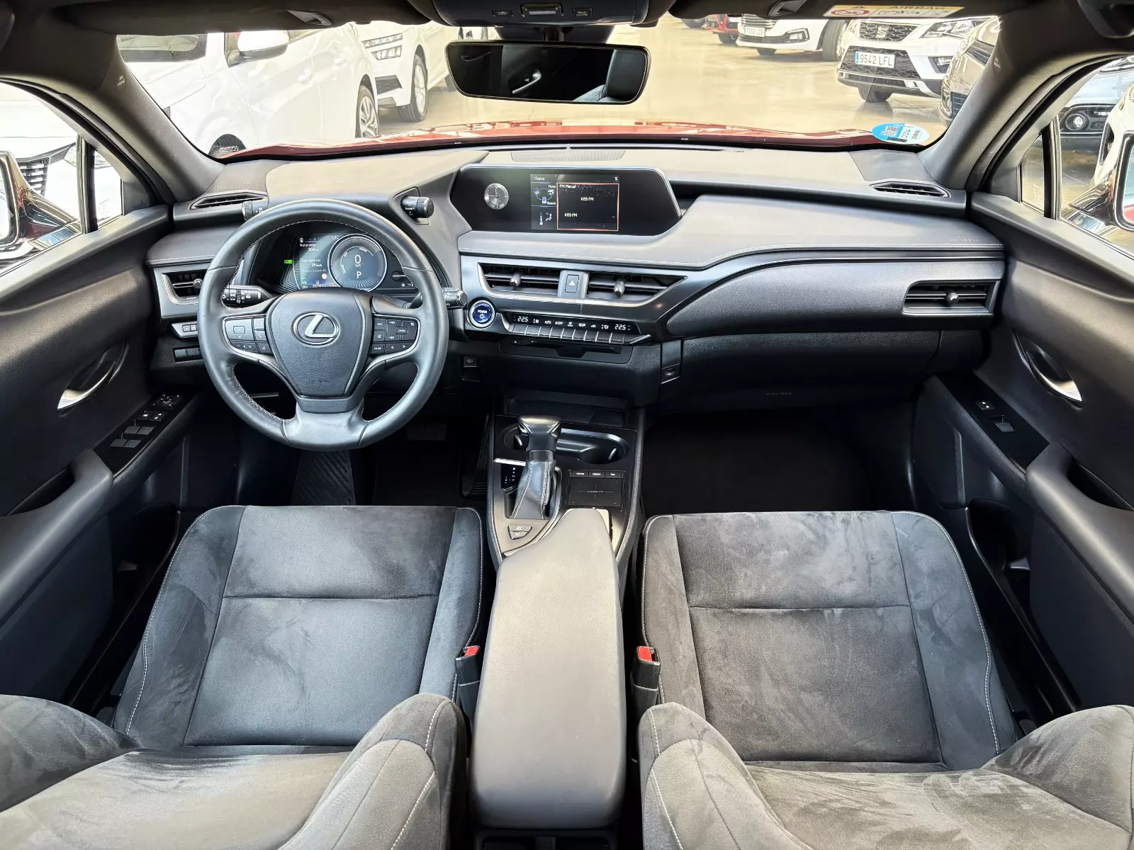Lexus  UX 250h 2.0 Business 184cv Hybrid 184 CV Automático