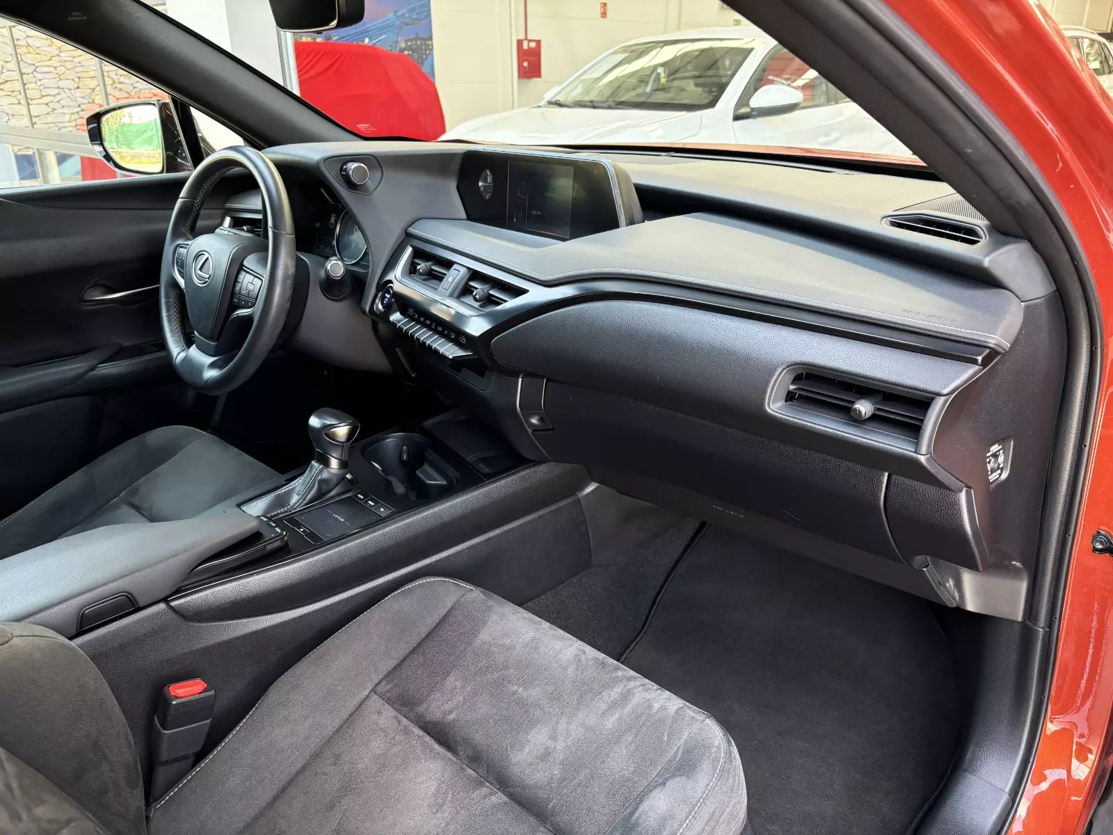 Lexus  UX 250h 2.0 Business 184cv Hybrid 184 CV Automático