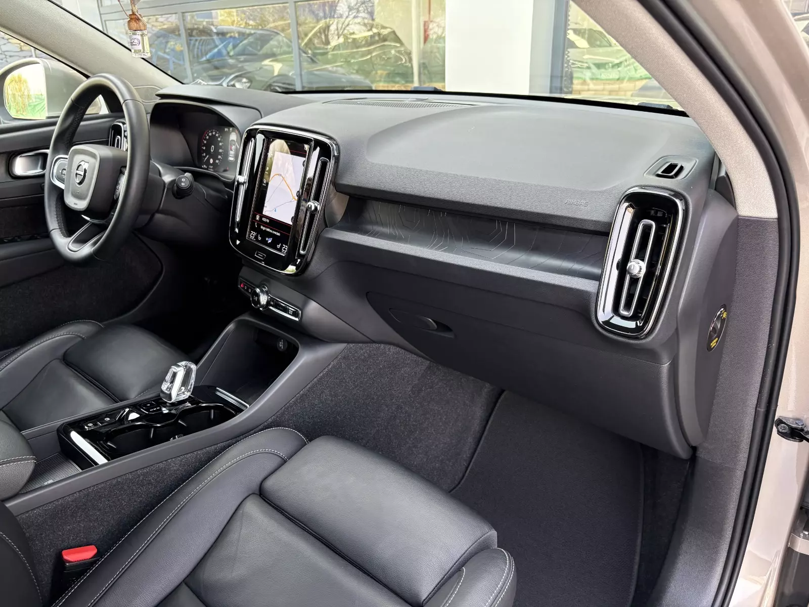 Volvo  XC40 1.5 T5 Recharge PHEV 262cv Plus Bright Auto 262 CV Automático