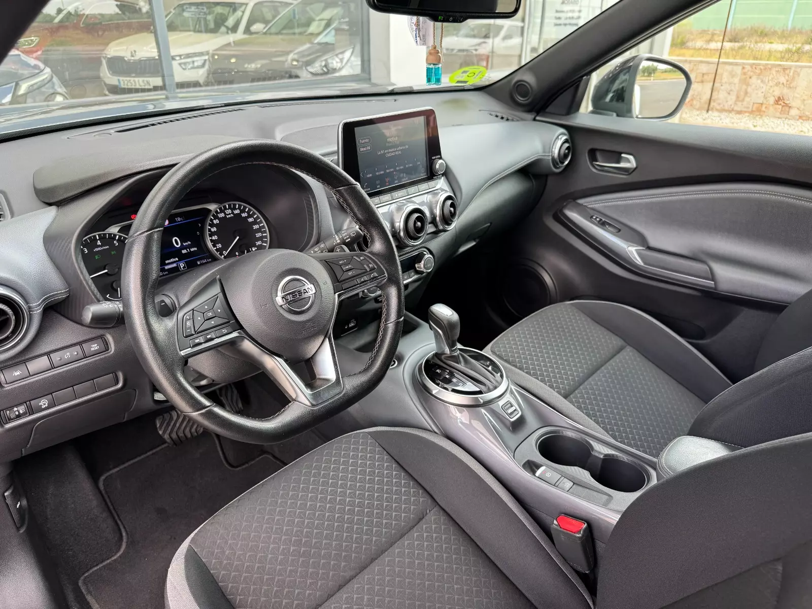 Nissan  Juke 1.0 DIG-T 114CV DCT 7V N-Connecta 114 CV Automático