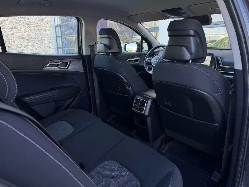 KIA Sportage 1.6 T-GDI MHEV 150CV Drive 4x2 150 CV Manual