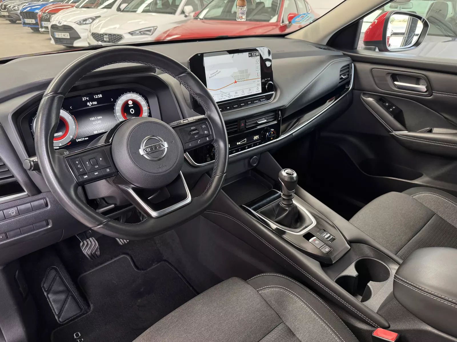 Nissan  Qashqai 1.3 DIG-T MHEV 140cv N-Connecta Hybrid 140 CV Manual