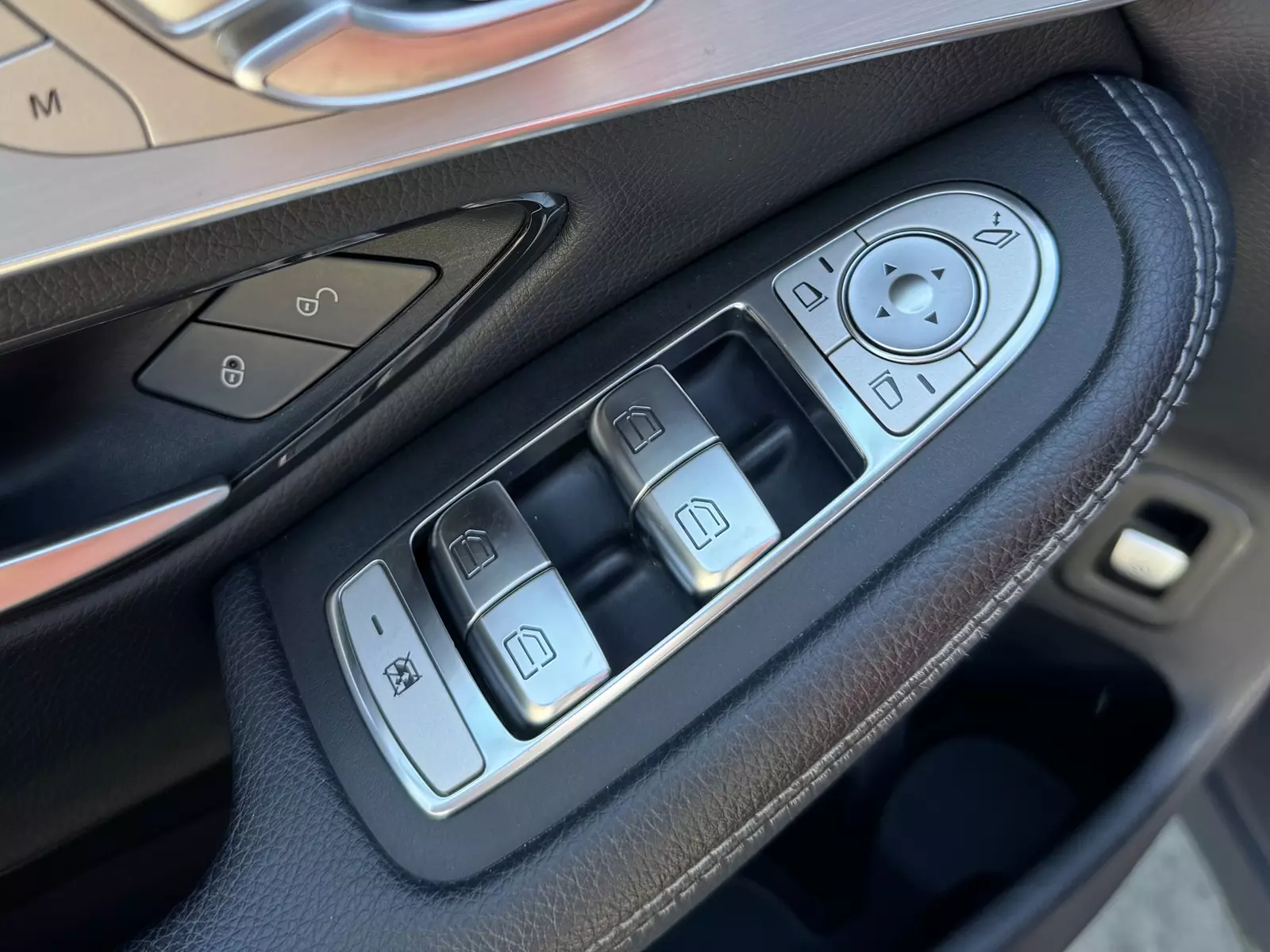 Mercedes-Benz GLC Coupé 300d 2.0 305cv 4Matic AMG AT9 Hybrid 305 CV Automático