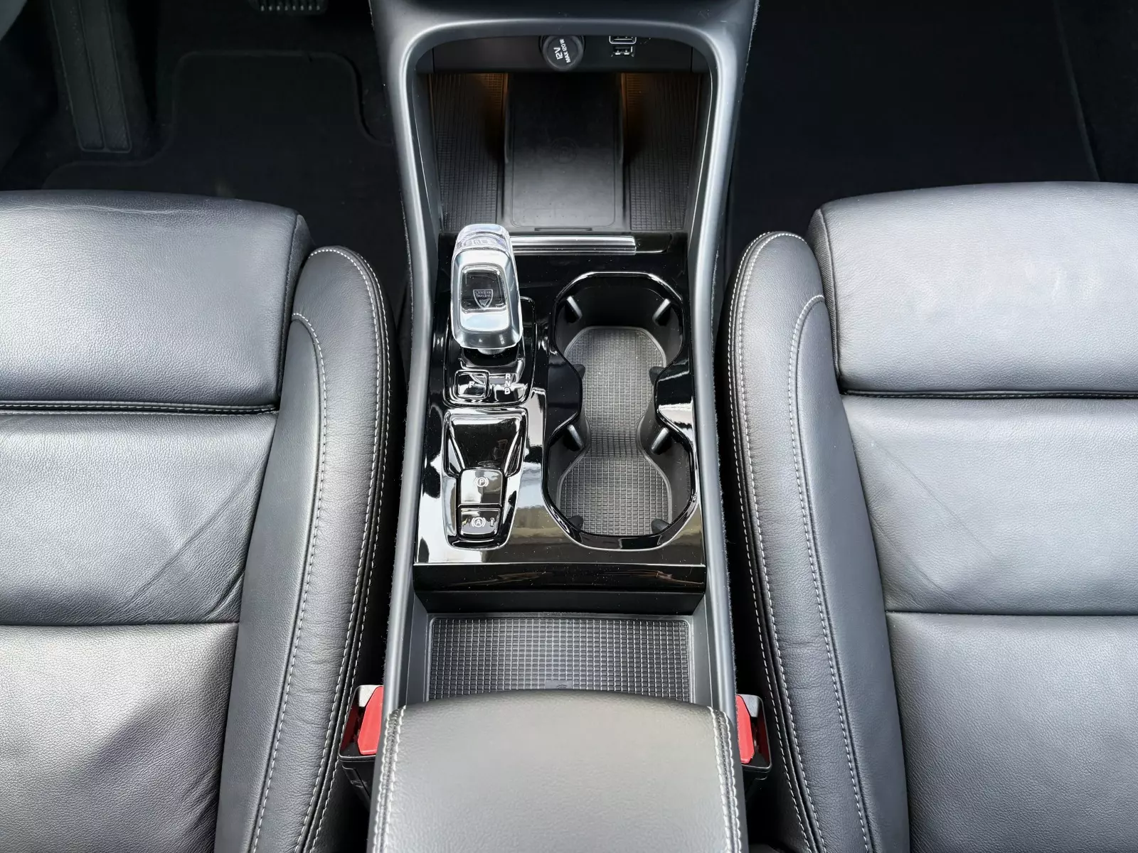 Volvo  XC40 1.5 T5 Recharge PHEV 262cv Plus Bright Auto 262 CV Automático