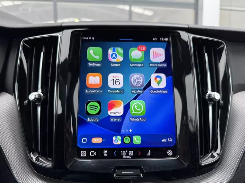 Volvo XC60 2.0 T6 AWD Recharge R-Design Auto 341 CV Automático