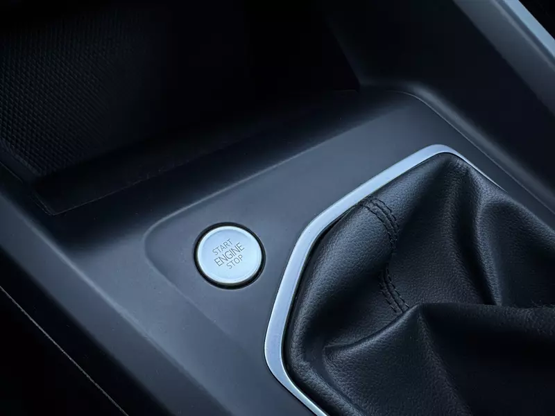 VOLKSWAGEN Golf VIII 2.0 TDI 115cv 115 CV Manual