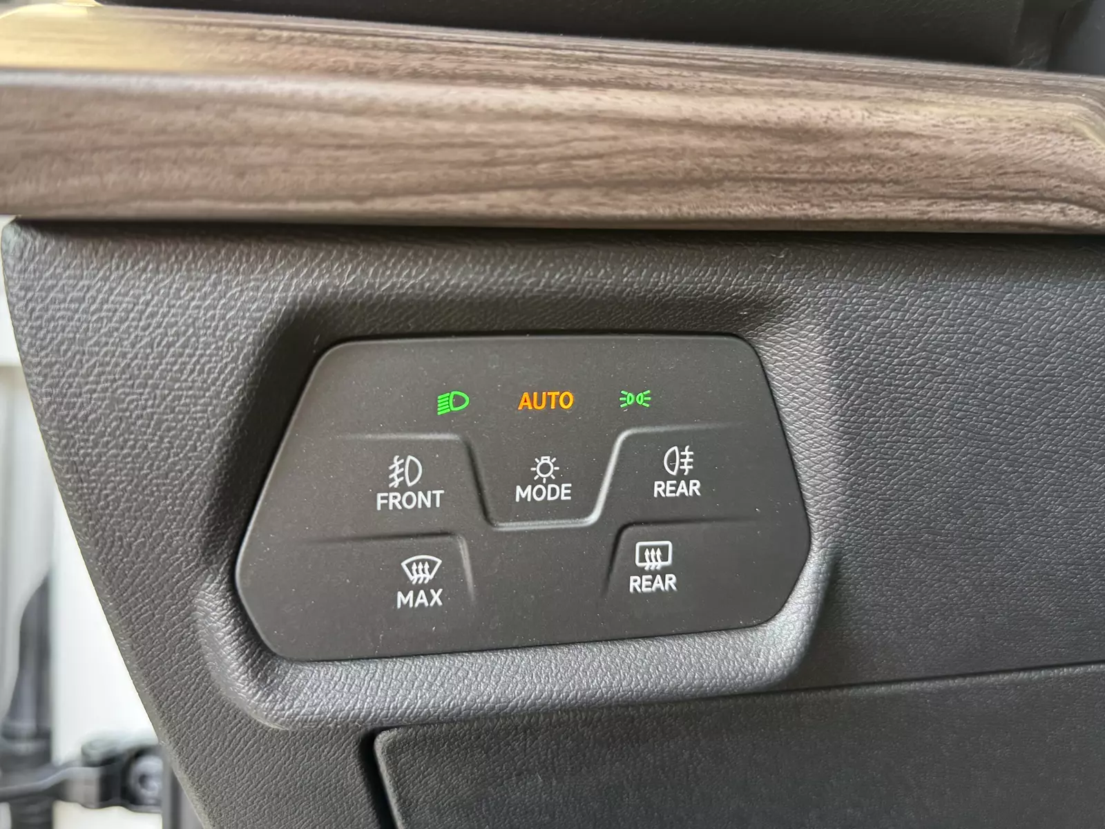 Seat León Sportstourer 1.4 e-Hybrid 204 CV DSG Xcellence Go L 204 CV Automático