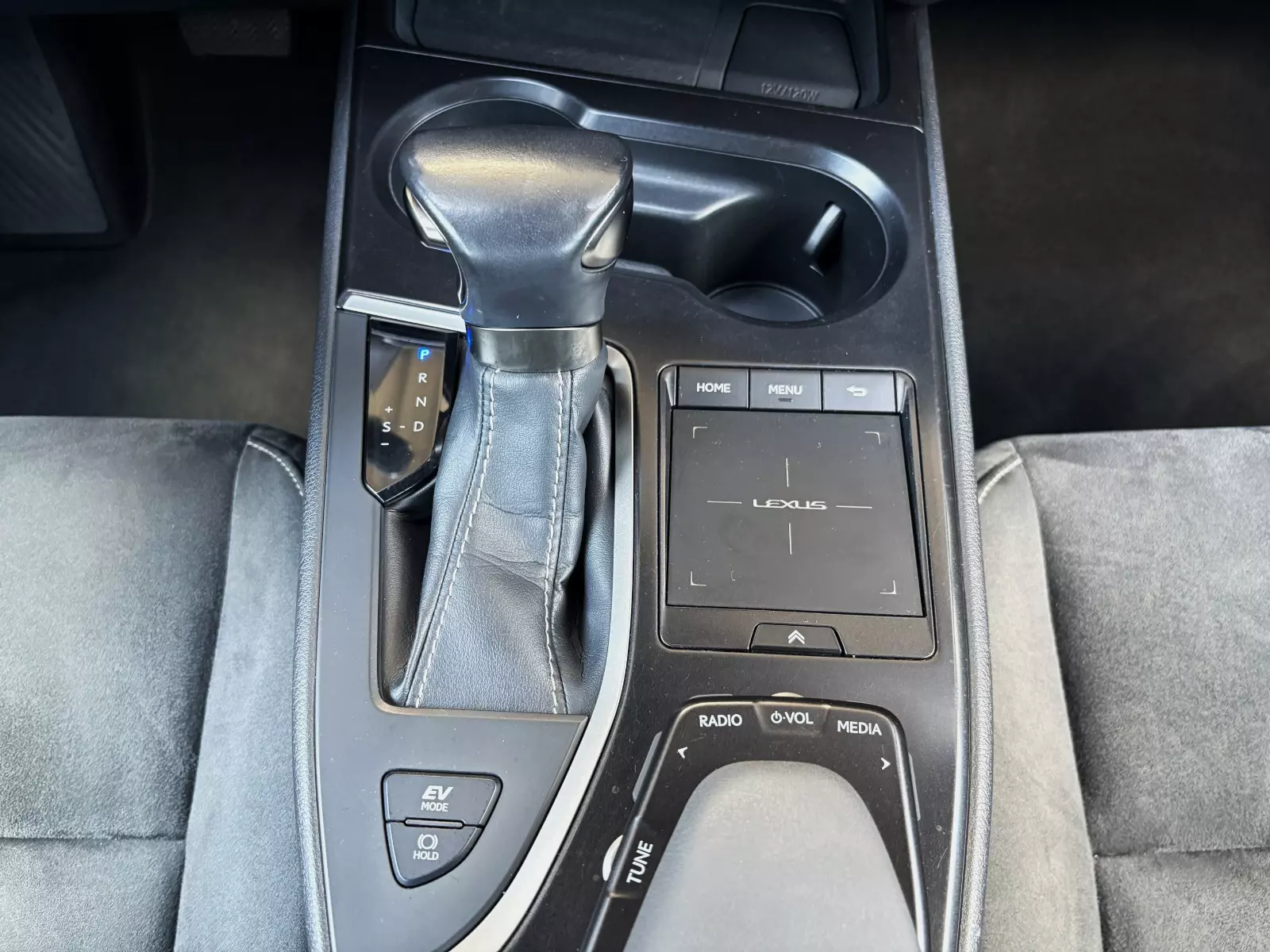 Lexus  UX 250h 2.0 Business 184cv Hybrid 184 CV Automático