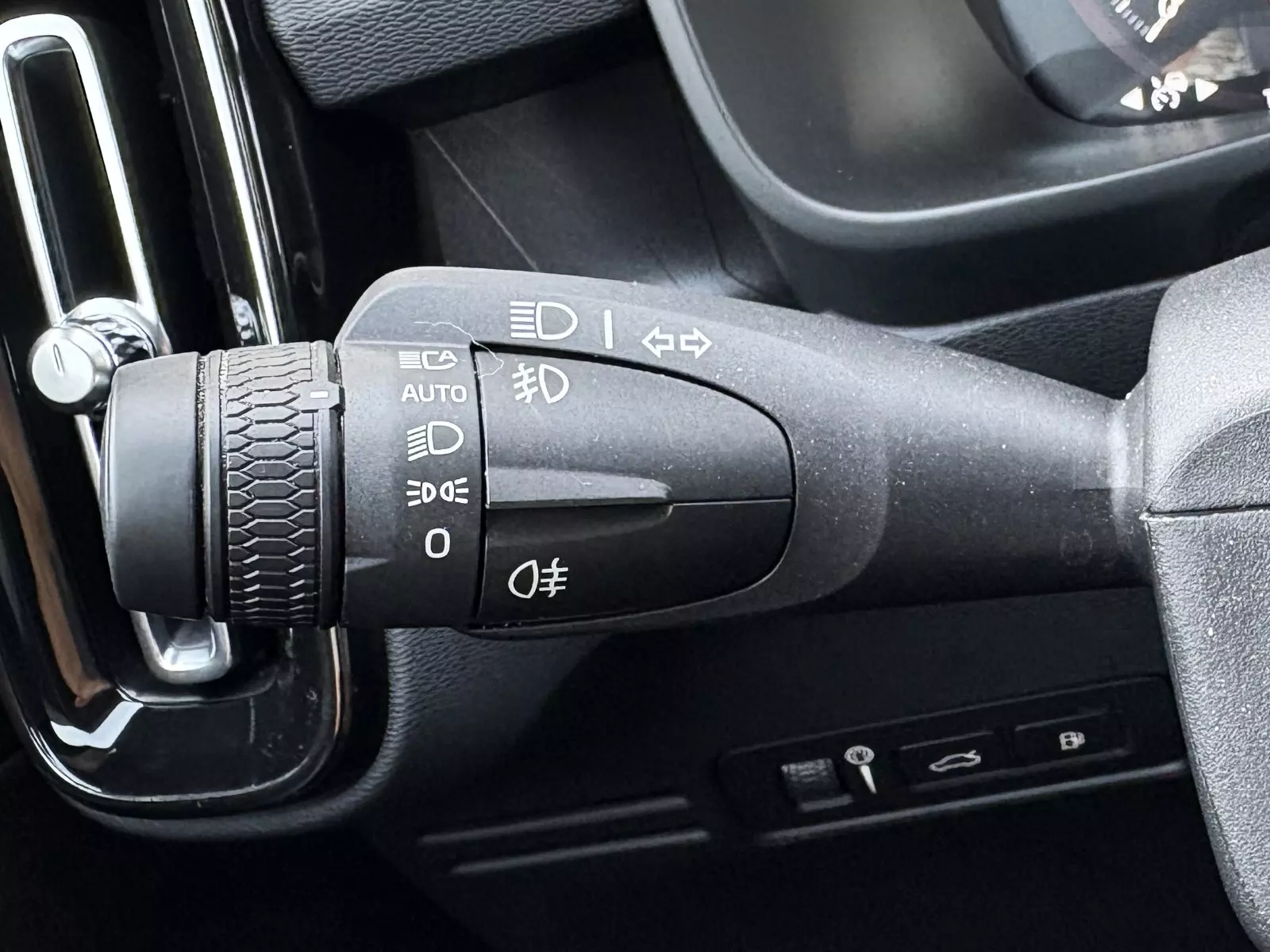 Volvo  XC40 1.5 T5 Recharge PHEV 262cv Plus Bright Auto 262 CV Automático