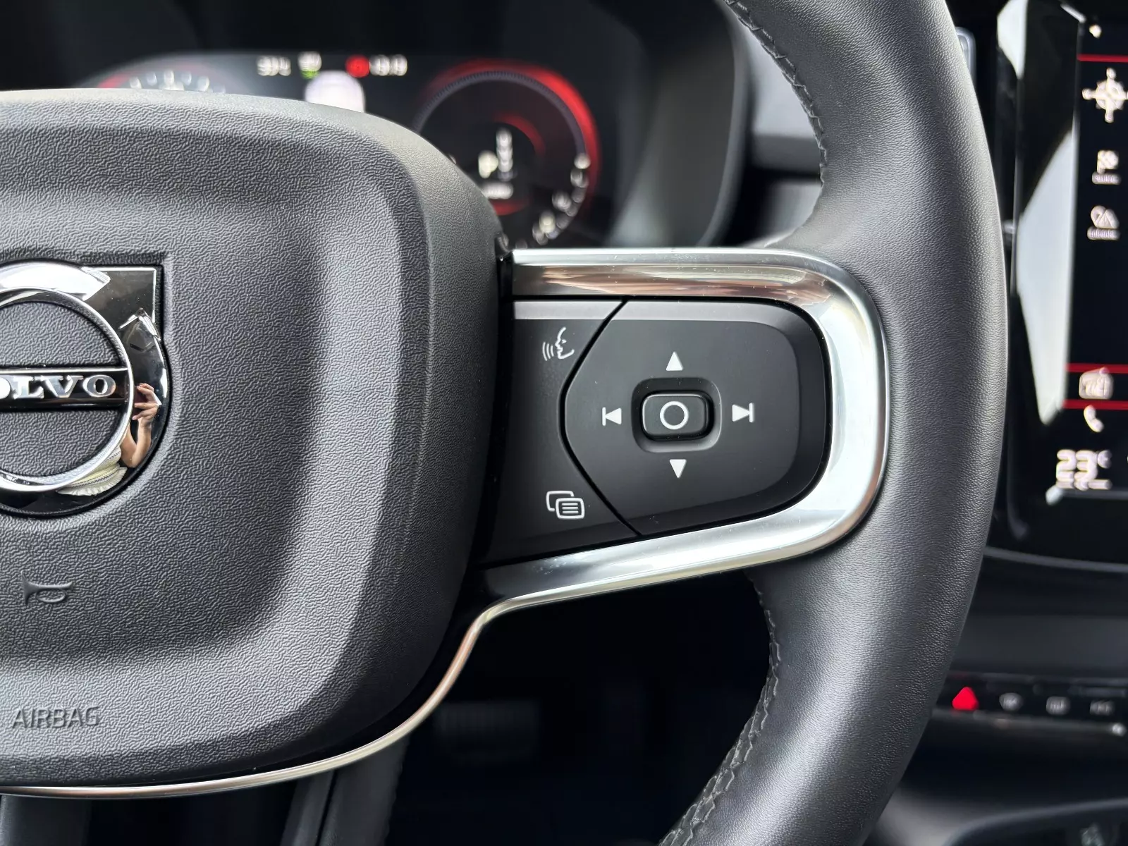 Volvo  XC40 1.5 T5 Recharge PHEV 262cv Plus Bright Auto 262 CV Automático