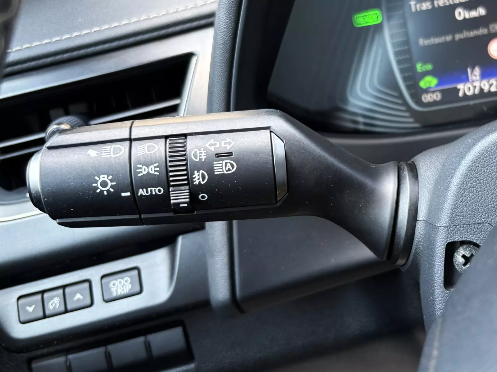 Lexus  UX 250h 2.0 Business 184cv Hybrid 184 CV Automático