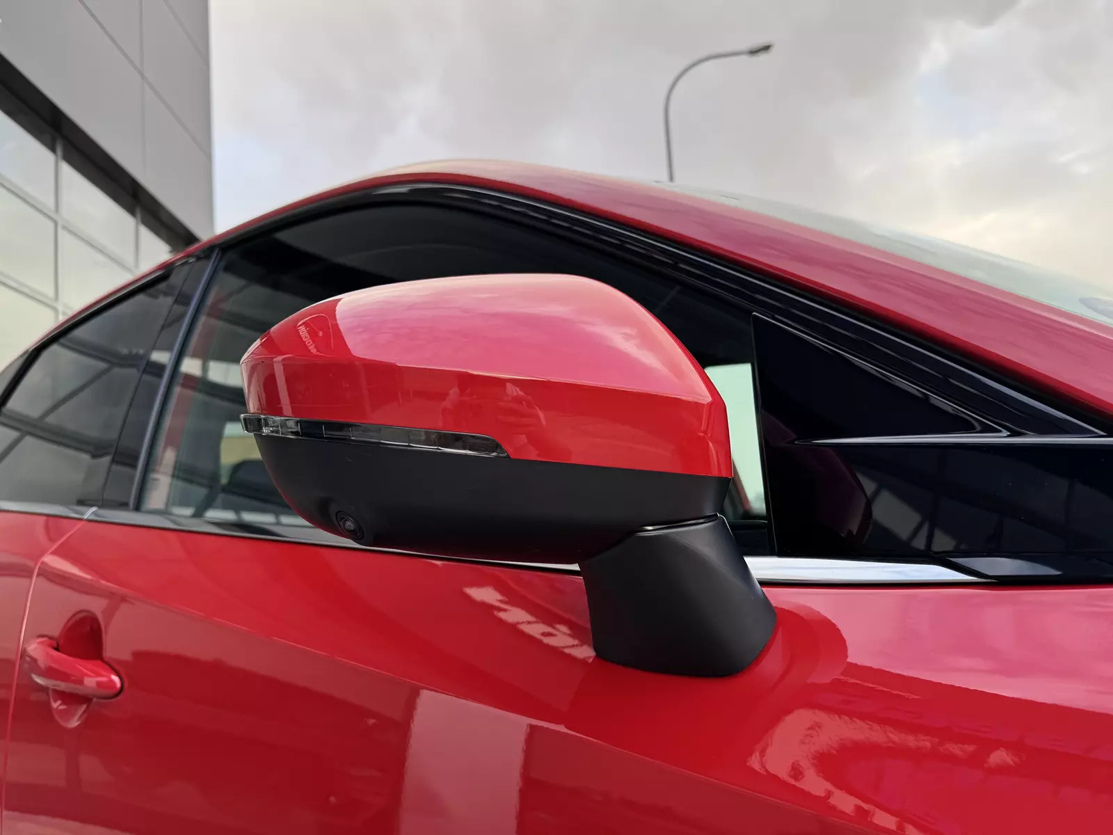 Nissan  Qashqai 1.3 DIG-T MHEV 140cv N-Connecta Hybrid 140 CV Manual