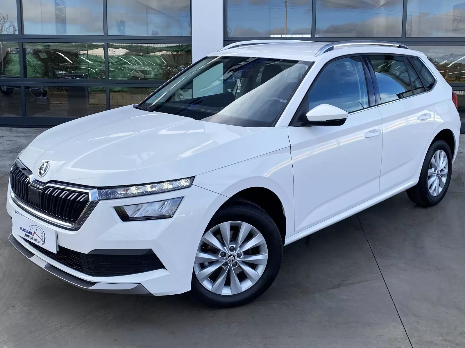 SKODA Kamiq 1.0 TSI 110cv DSG Ambition 110 CV Automático