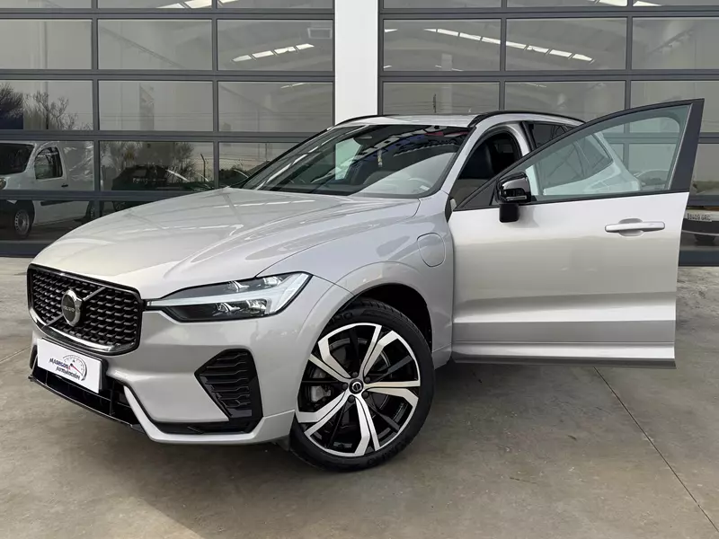 Volvo XC60 2.0 T6 AWD Recharge R-Design Auto 341 CV Automático