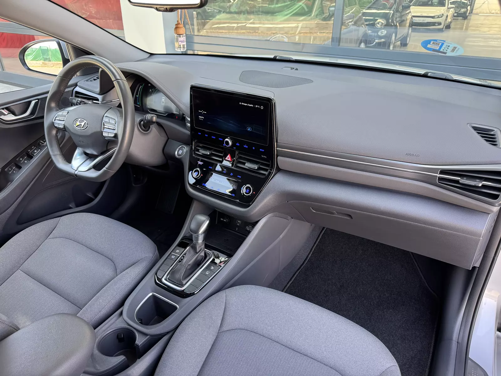 Hyundai Ioniq 1.6 GDI HEV 141cv Tecno DCT 141 CV Automático