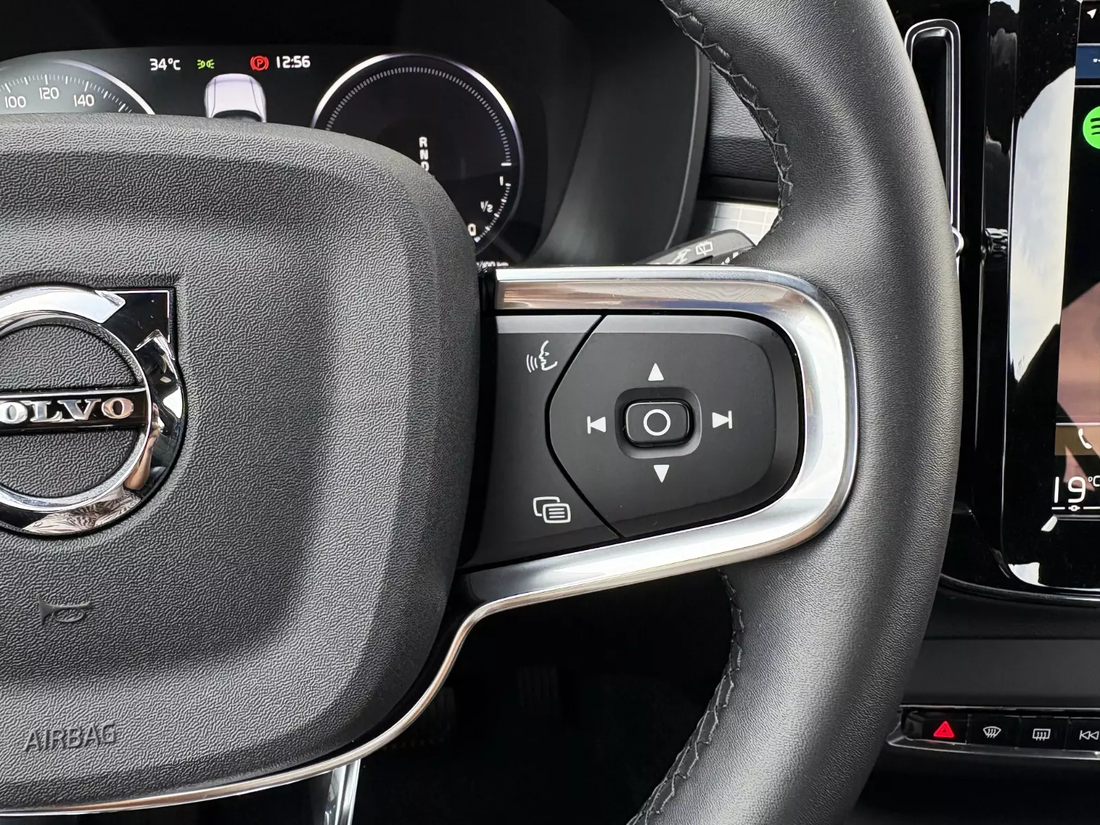 Volvo  XC40 1.5 T4 Recharge PHEV 210cv Core Auto  210 CV Automático
