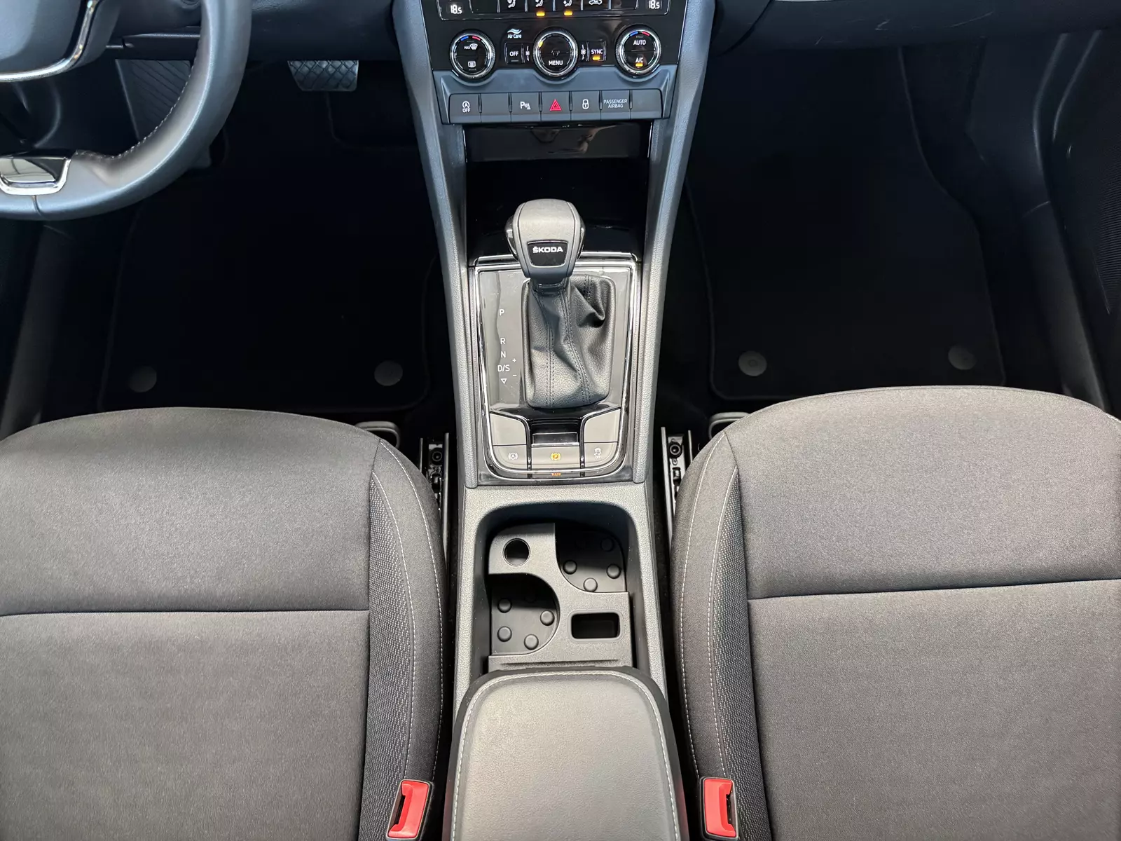 Skoda Karoq 1.5 TSI 150Cv DSG Ambition 150 CV Automático