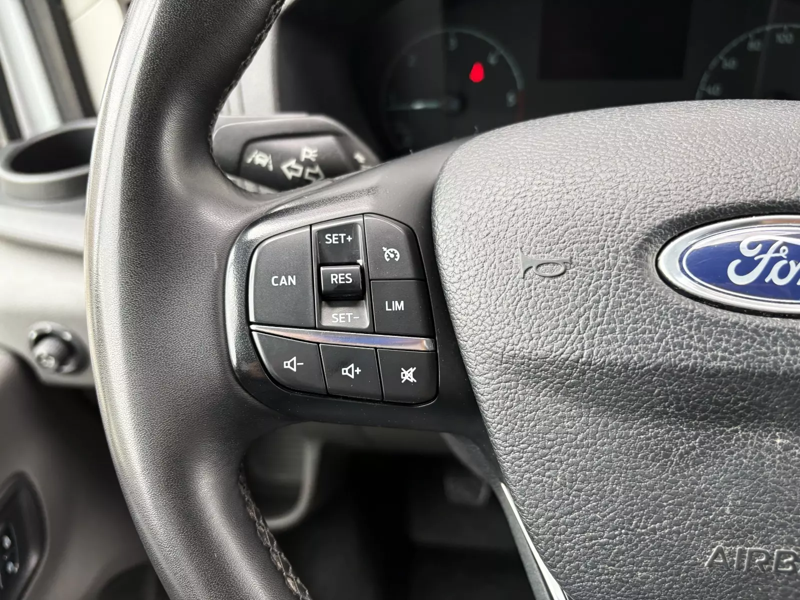 Ford  Transit 2.0 EcoBlue 130cv 350 Combi L3H2 Trend 7 Plazas 130 CV Manual