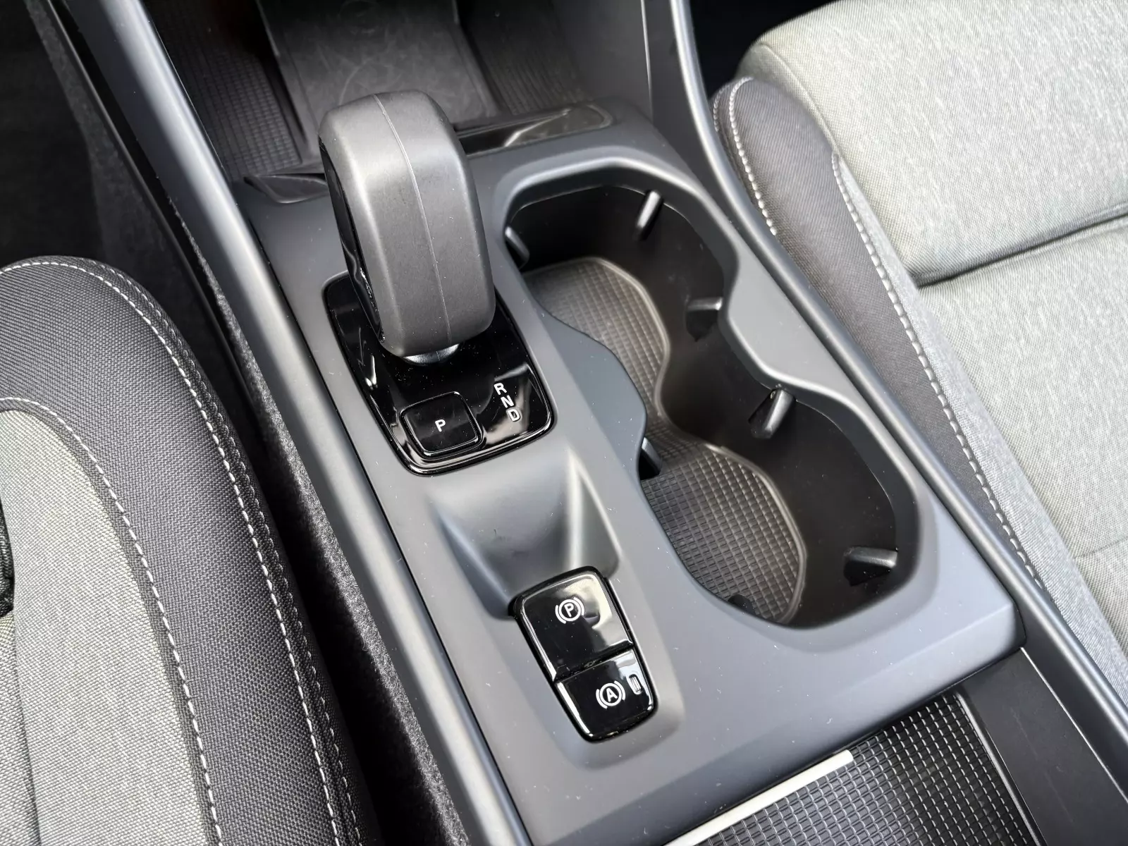 Volvo  XC40 1.5 T4 Recharge PHEV 210cv Core Auto  210 CV Automático