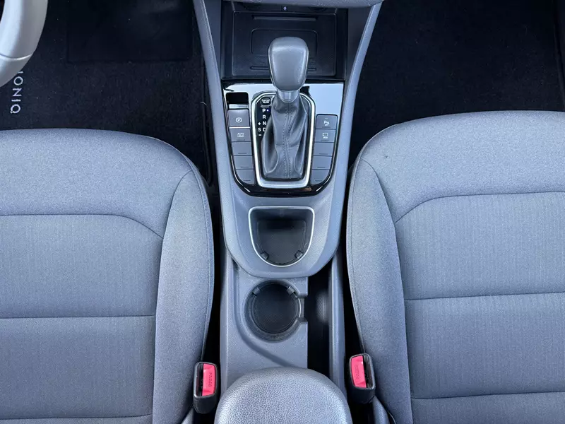 Hyundai Ioniq 1.6 GDI HEV Tecno DCT 141cv  141 CV Automático