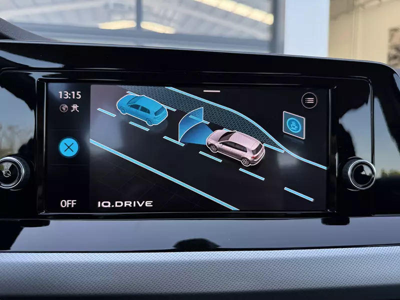 VOLKSWAGEN Golf VIII 2.0 TDI 115cv 115 CV Manual