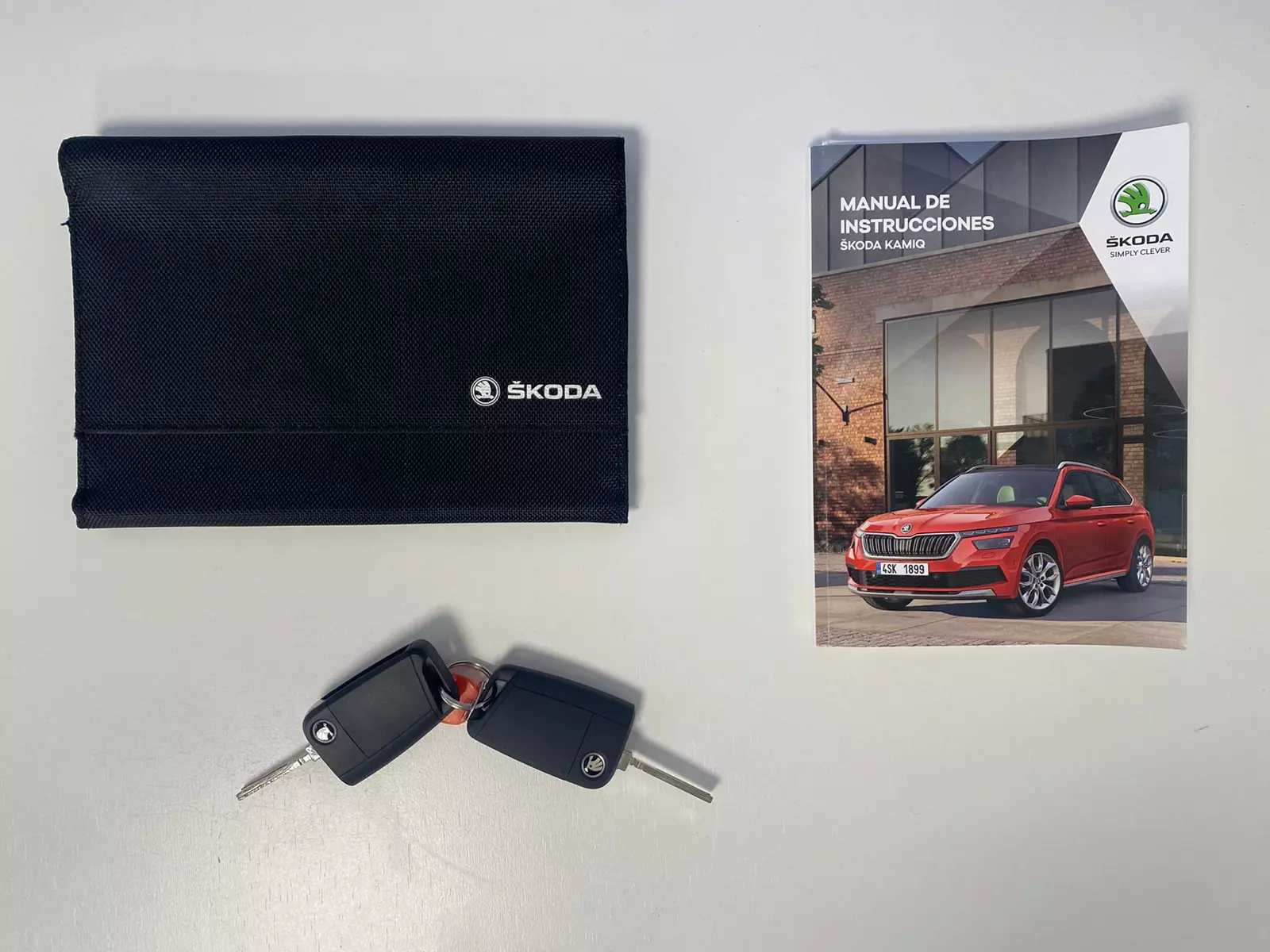 SKODA Kamiq 1.0 TSI 110cv DSG Ambition 110 CV Automático