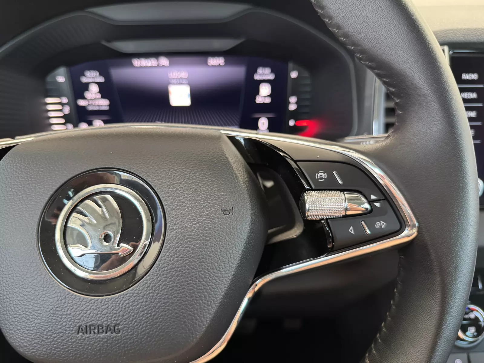 Skoda Karoq 1.5 TSI 150Cv DSG Ambition 150 CV Automático