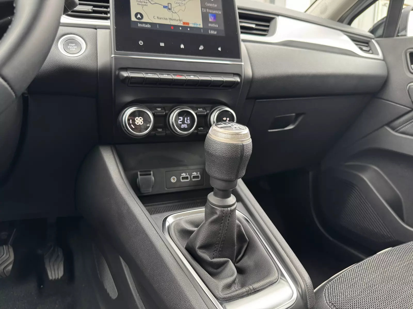 Renault  Captur 1.0 TCe 90CV Techno 90 CV Manual