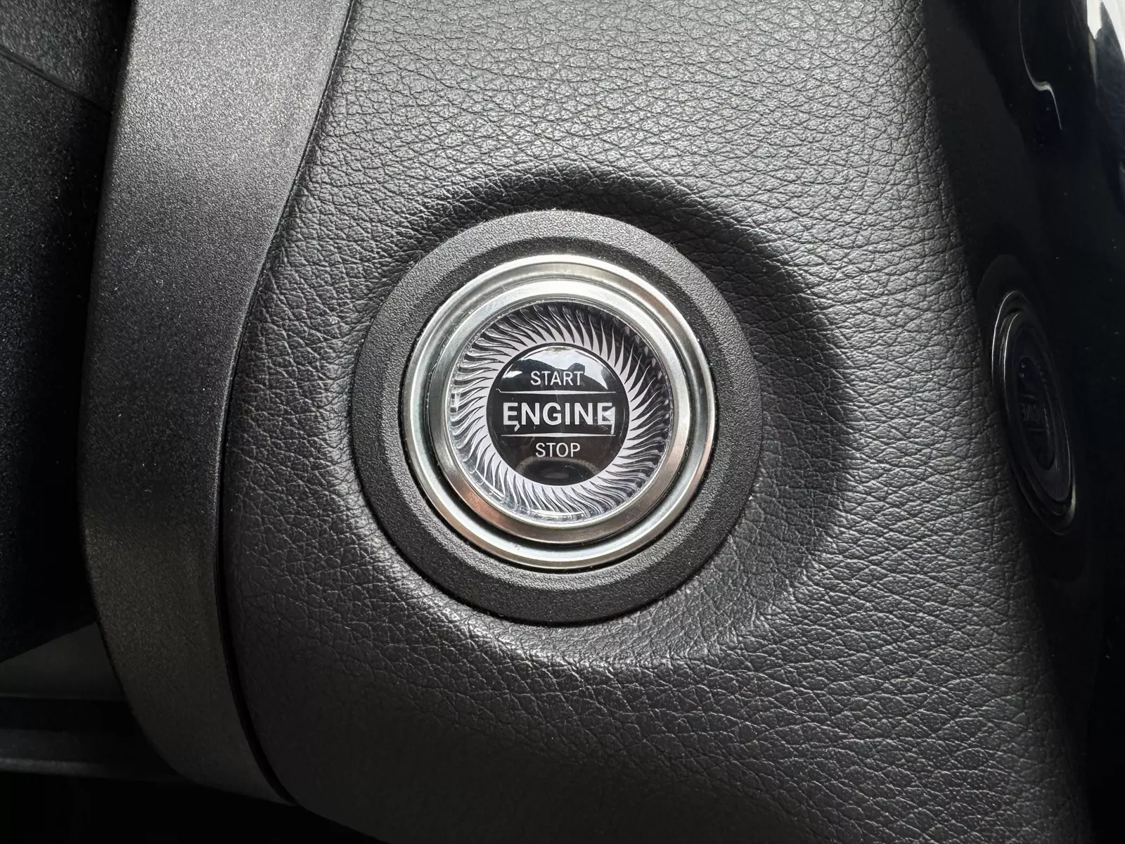 MERCEDES BENZ Clase C200 160cv 9 G-Tronic AMG  160 CV Automático