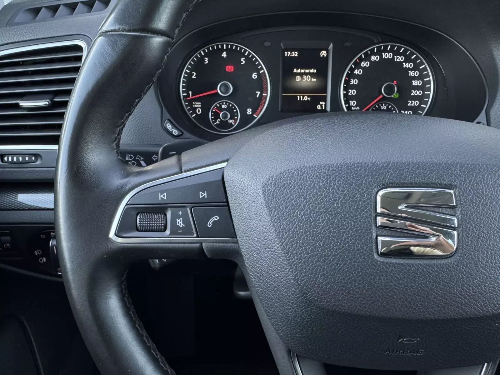 Seat  Alhambra 1.4 TSI 150Cv DSG Xcellence Go 150 CV Automático