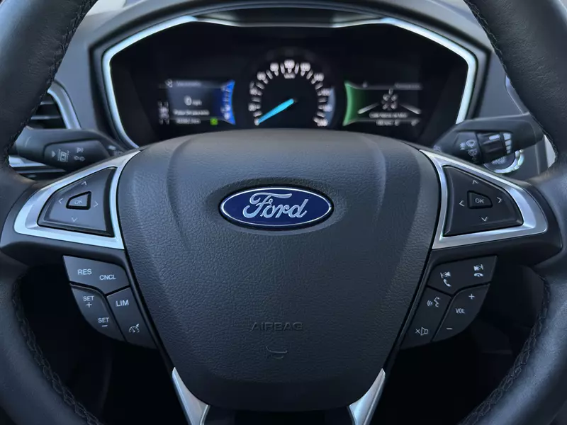 Ford Mondeo 2.0 Titanium 187Cv HEV AT Hybrid  187 CV Automático