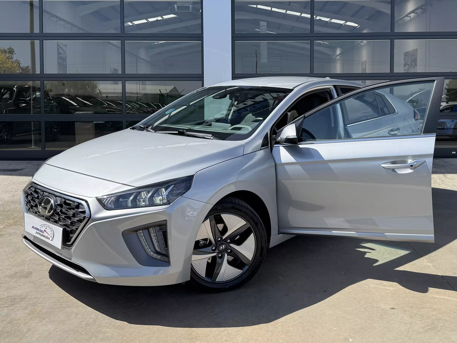 Hyundai Ioniq 1.6 GDI HEV 141cv Tecno DCT 141 CV Automático